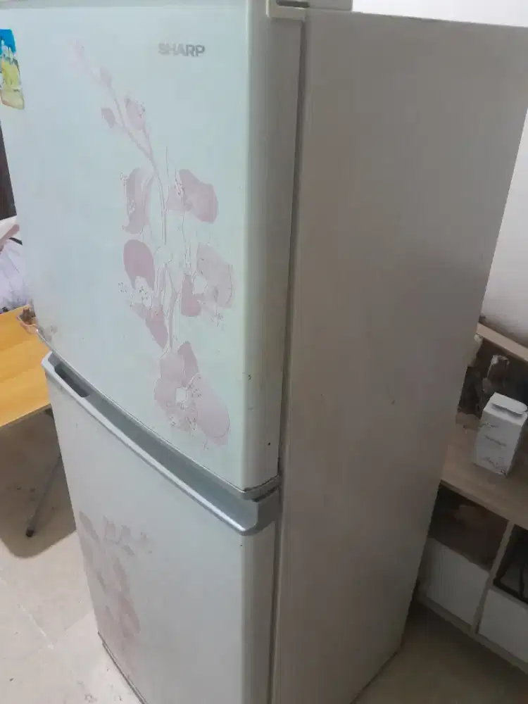 Kulkas 2 Pintu SHARP
