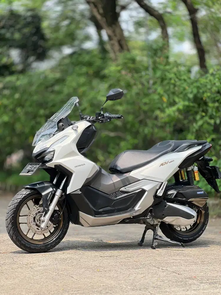 HONDA ADV 160 ABS PUTIH 2022 KM 6K KONDISI MULUS SIAP GAS JAUH