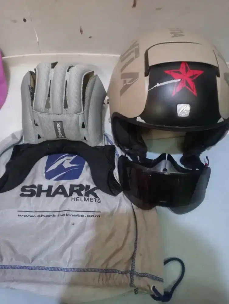 Helm Shark Raw Soyouz