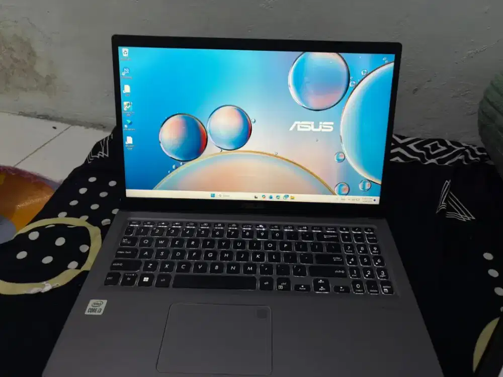 Laptop Asus vivobook x 515 jab