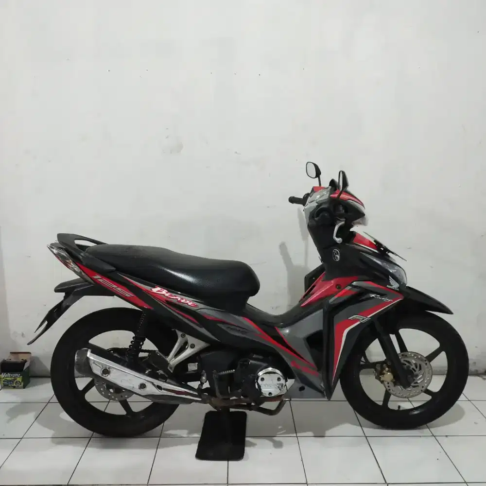 Honda Blade 125 2014 Bagus lengkap