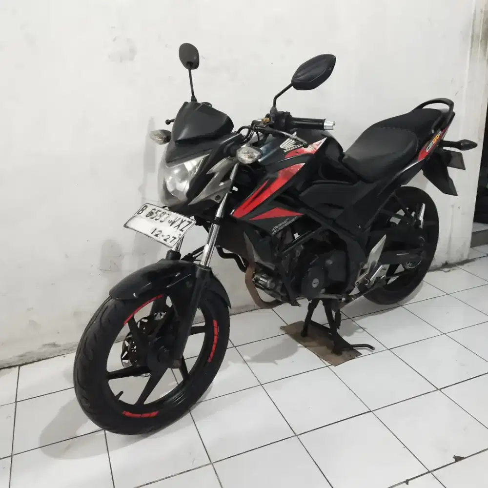 Honda CB150R 2014 Lengkap Bagus