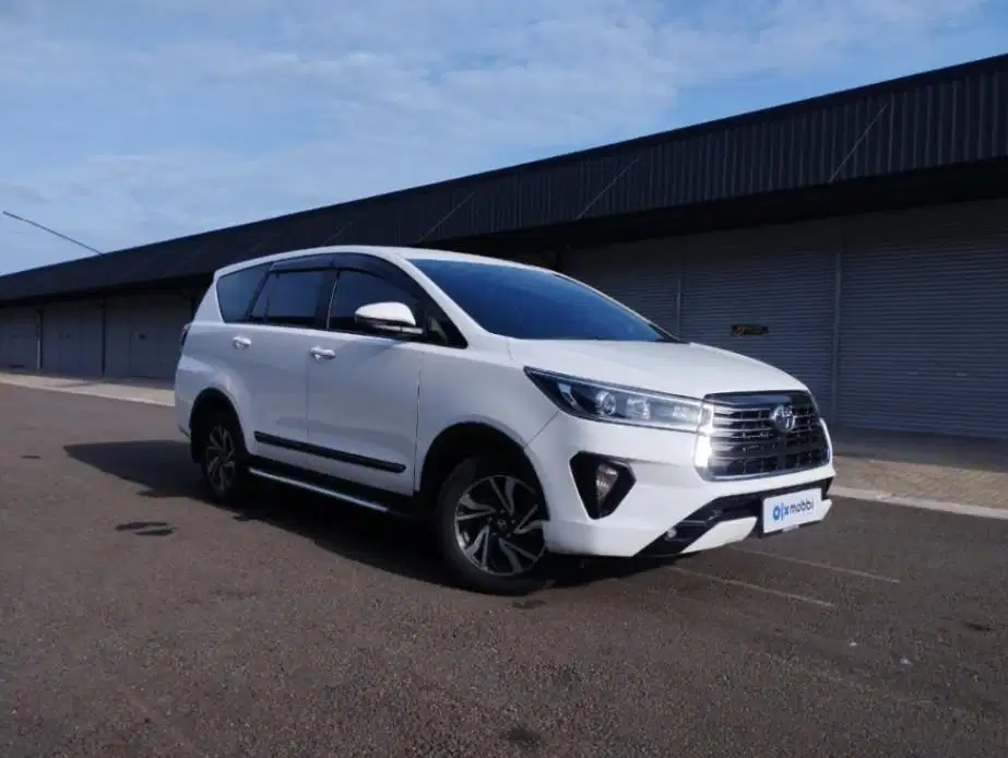 DP MURAH Toyota Kijang Innova 2.4 V Solar-AT 2021  CUZAB