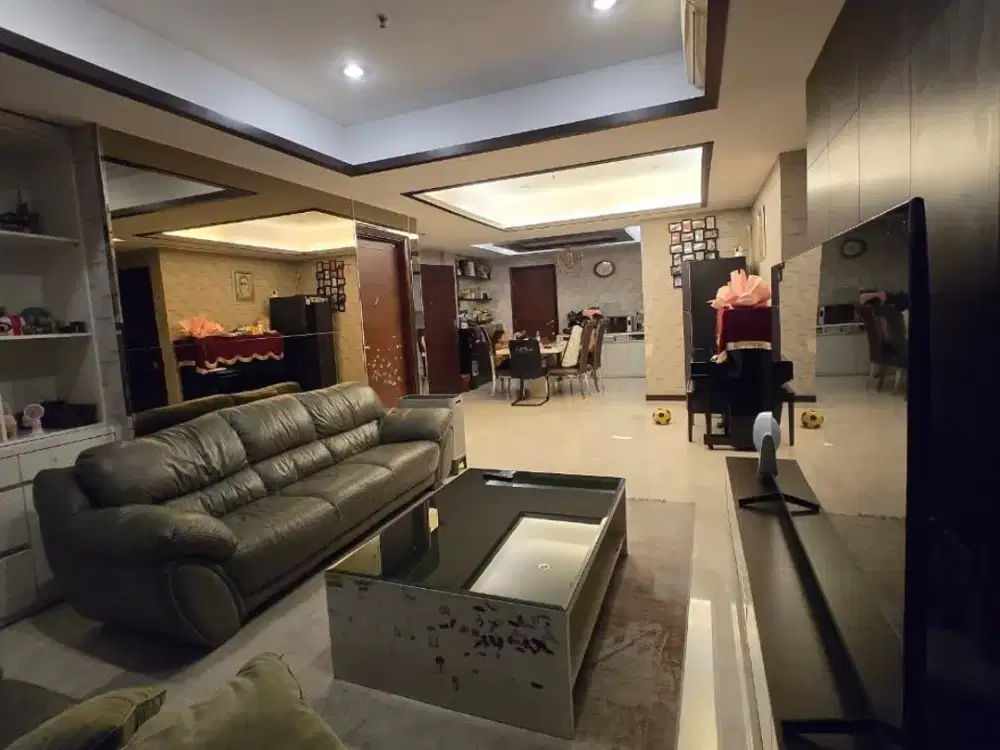 Disewakan Apartemen Casa Grande Residence 3BR