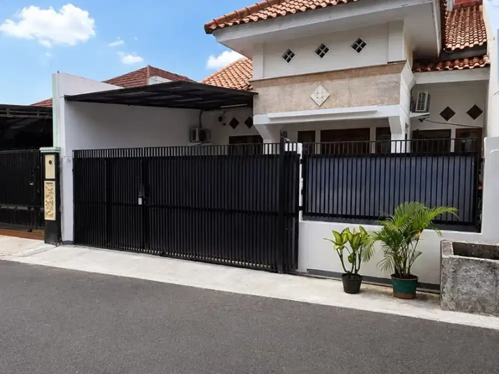 Rumah DIjual Pejaten Timur. Dekat AEON.Jalan 2 Mobil. NEGO