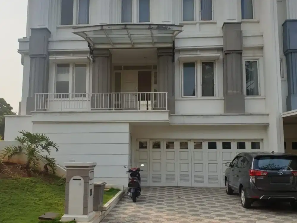 Disewakan Rumah Mewah Cluster Amethys Posisi Hook