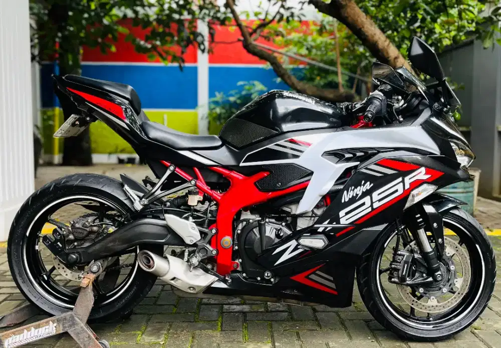 Kawasaki zx25R ABS Qs