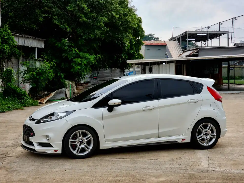 Ford Fiesta 2011 Bensin