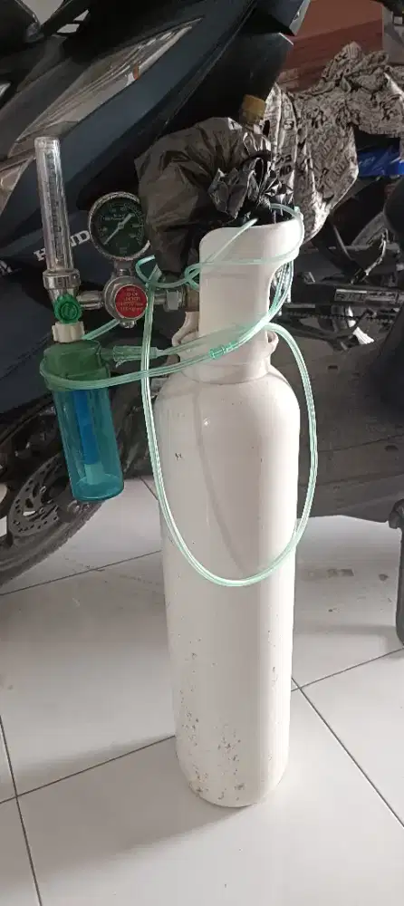 Tabung oksigen masih ada isi