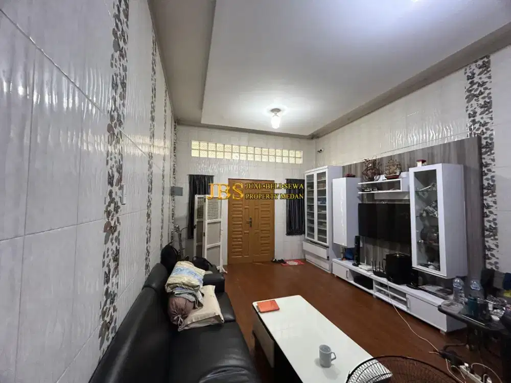 Jual Rumah 2,5 Tingkat Siap Huni di Komplek Cemara Residence - Medan