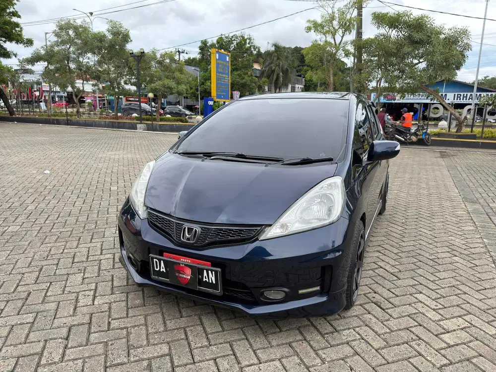 Honda Jazz 1.5 RS At 2011