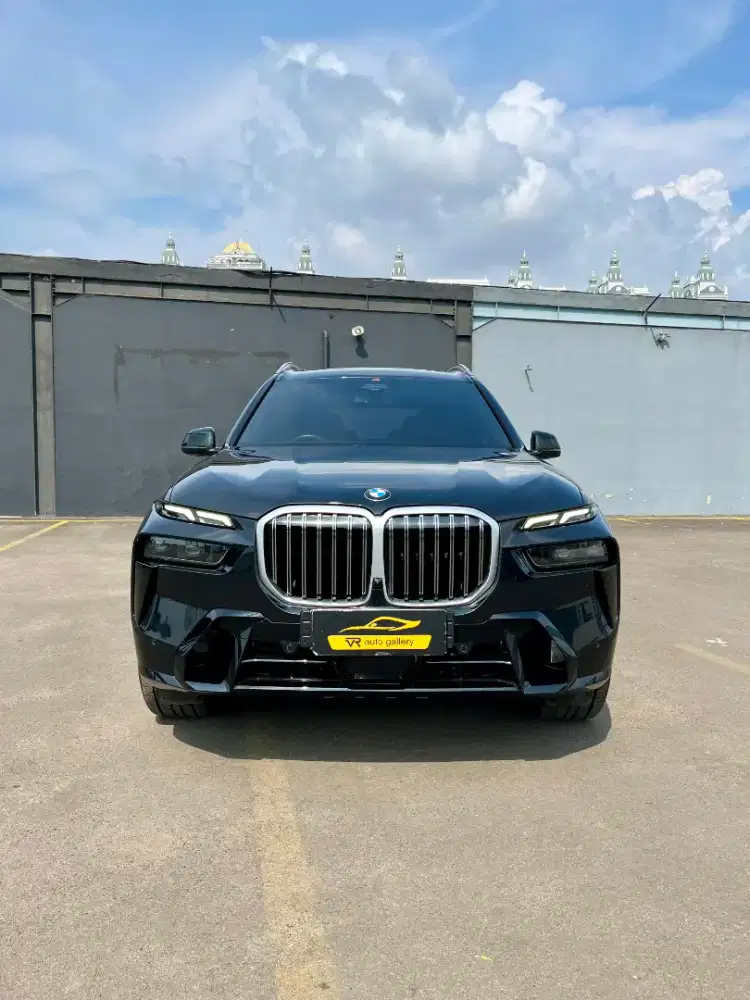 BMW X7 xDrive40i M Sport

2023