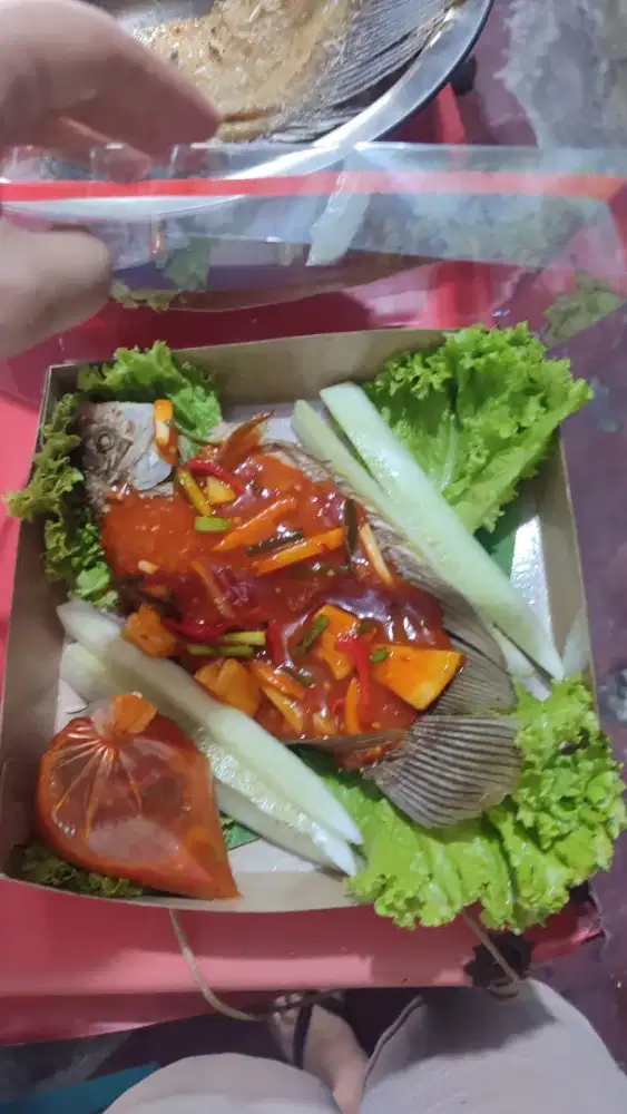 Butuh karyawan rumah makan