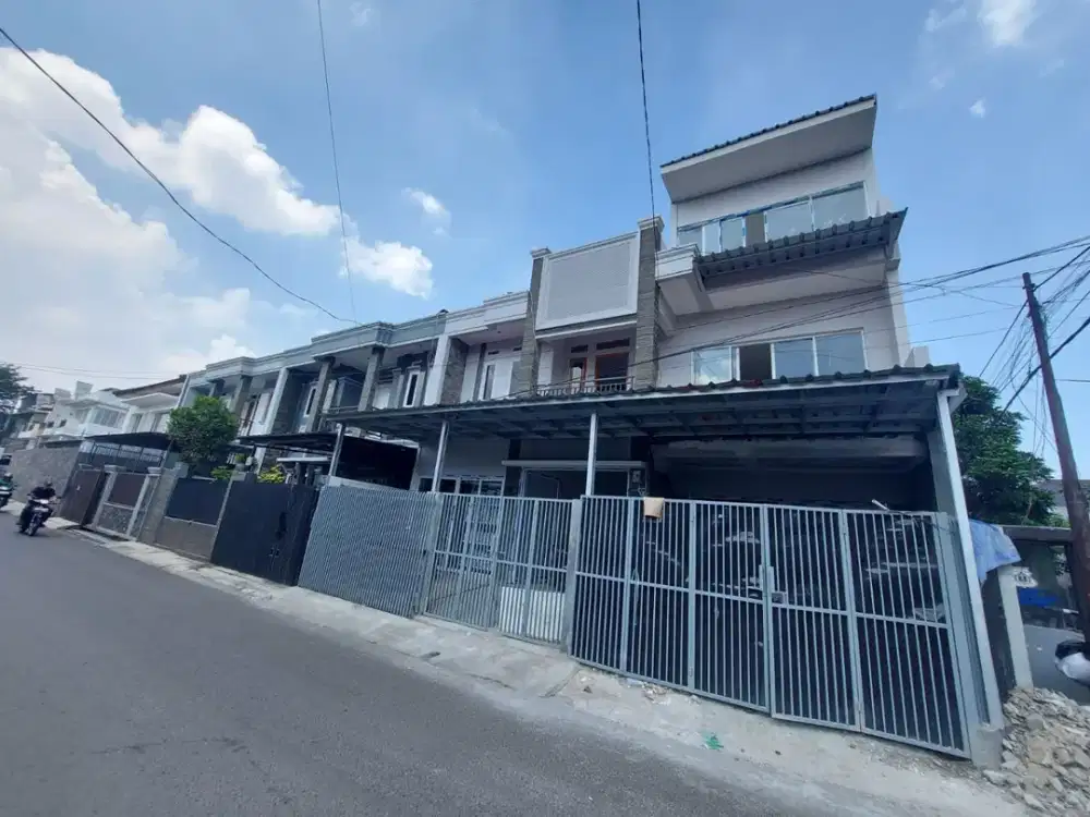 RUKO Baru Siap Huni Harga Murah Loaksi Strategis di Pasir Salam Buahbatu dkt ke Taman Regol Suryalaya Bandung