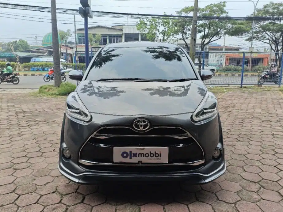 DP MURAH - Toyota Sienta 1.5 Q Bensin-AT 2019 Hitam