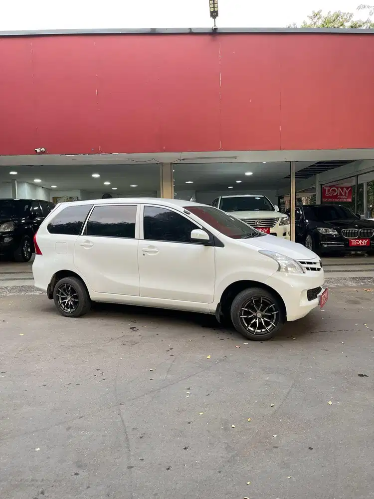 Toyota Avanza Manual DP 12.5jt Saja 2012 Putih