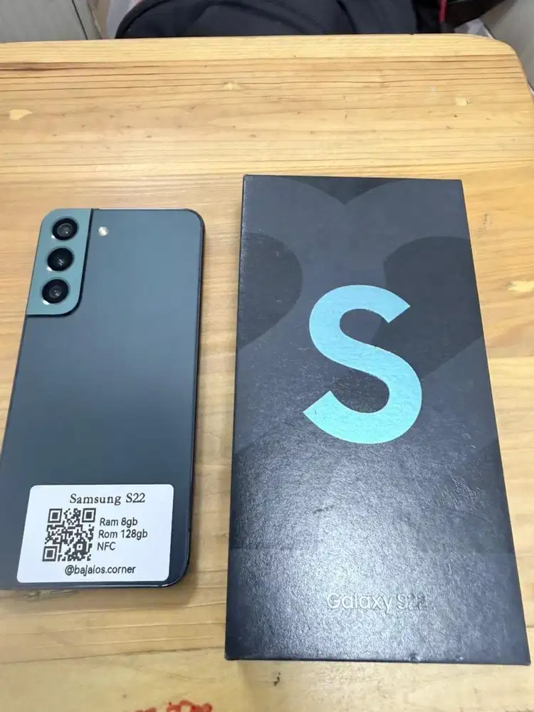 Samsung S22 8/128gb