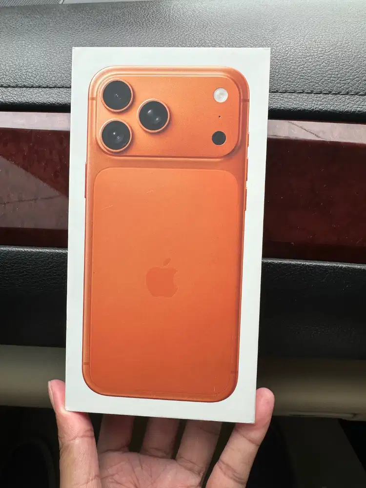 Dijual BNIB iphone 17 pro max 256 Gb cosmic orange ibox