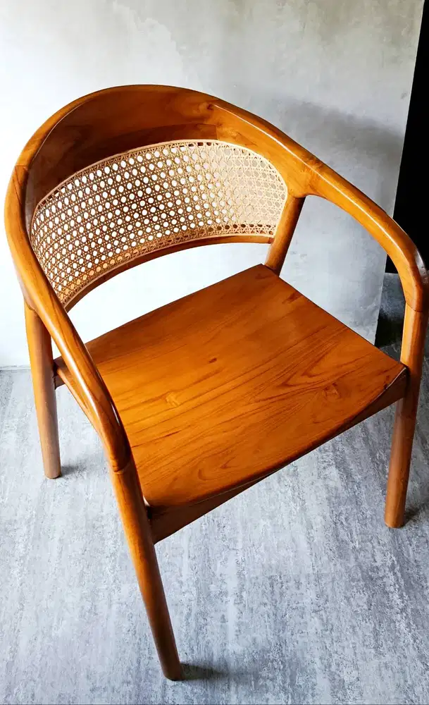 Kursi Cafe Minimalis Kayu Jati Asli Kombinasi Rotan / Kursi Makan