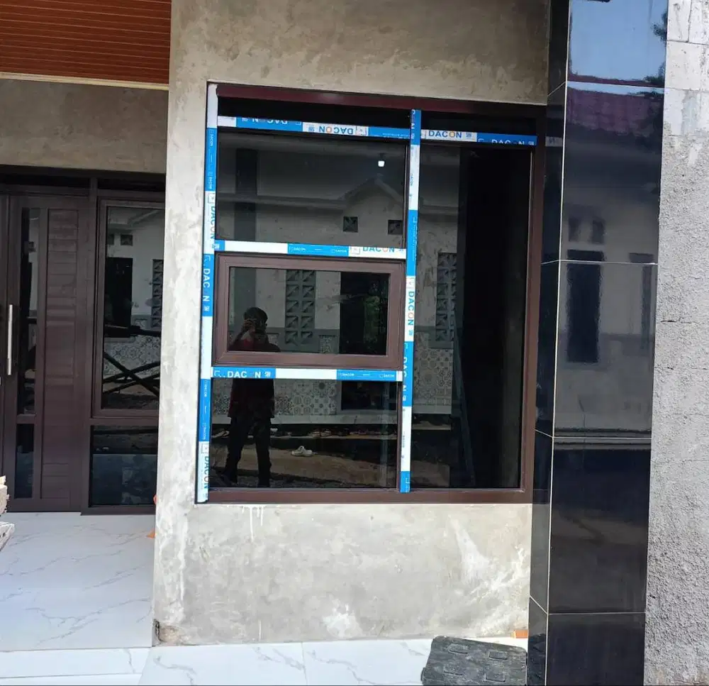 Kusen Alumunium - Pintu - Jendela