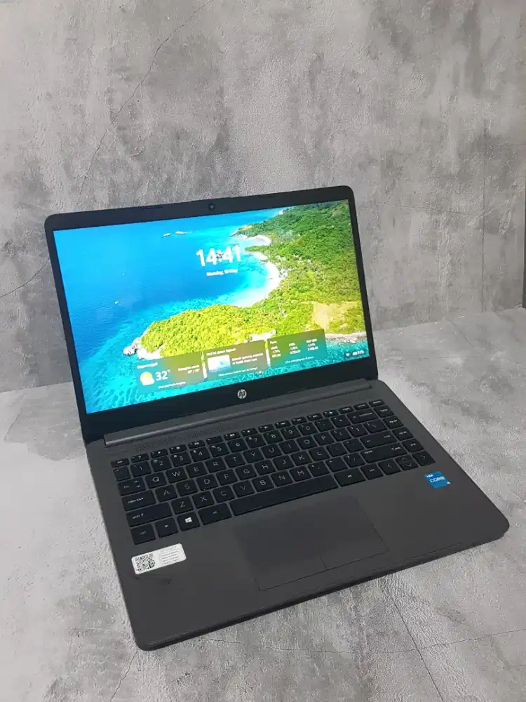 HP 240 G8/ Core i3-1115G4/ 4GB/ 256GB SSD/ UHD Graphics Approx 2GB