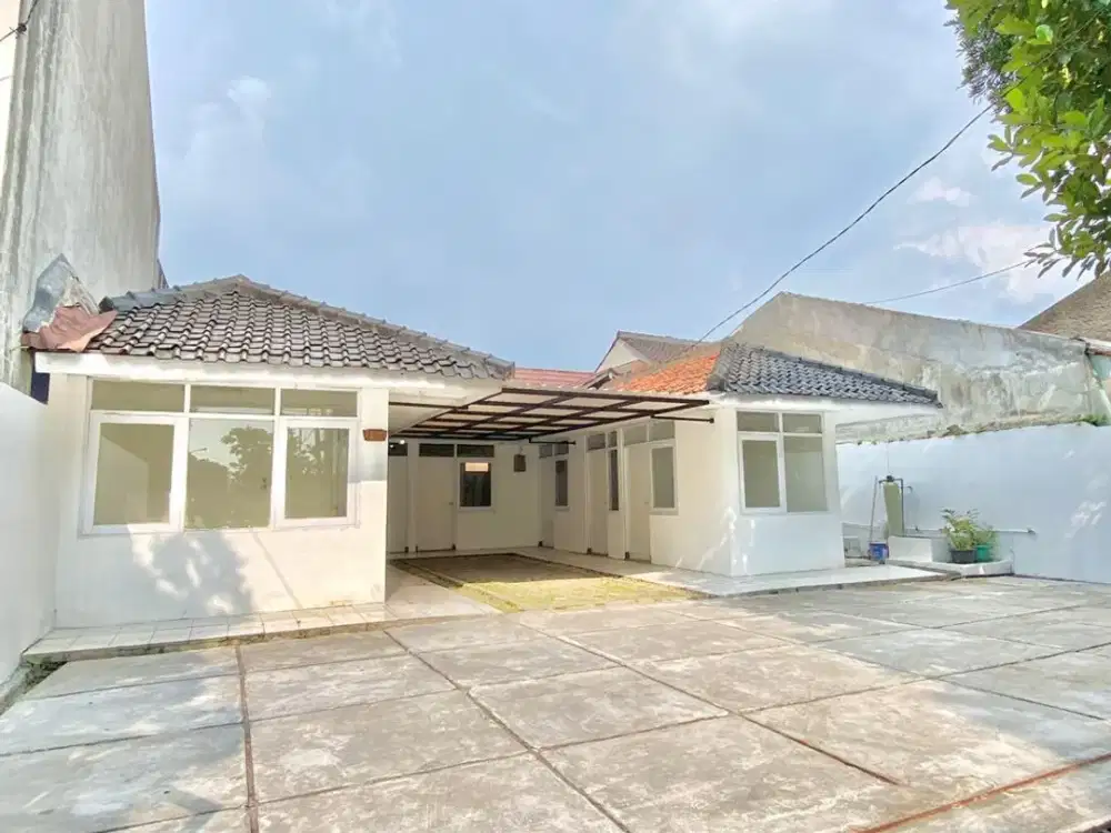 Rumah Bagus Bangunan Klasik Terawat di Turangga dkt BKR Kembar Regol Bandung Harga Nego