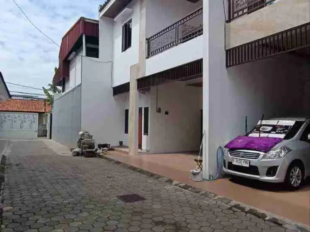 Rumah dijual cluster Jatiwangin Pondok Gede nego strategis