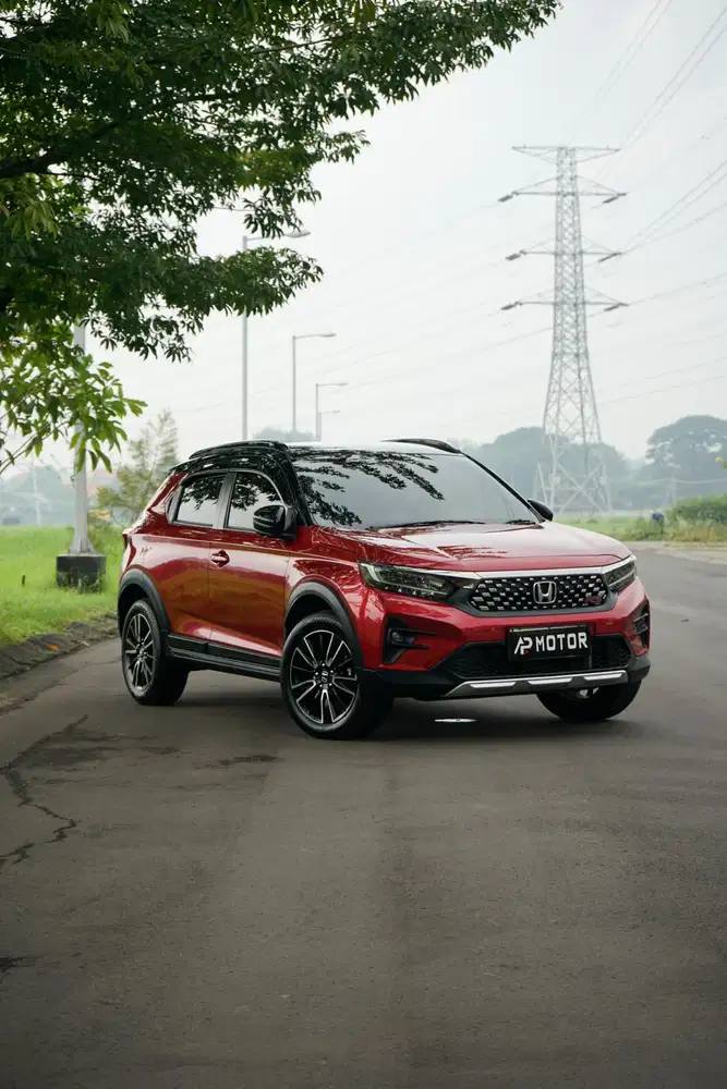 Honda WRV RS Ignite Red Metallic Two Tone Nik 2025 ( Very Low KM )