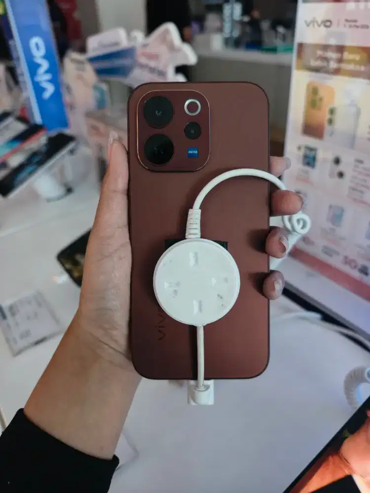 TERBARU VIVO V70 12/256
