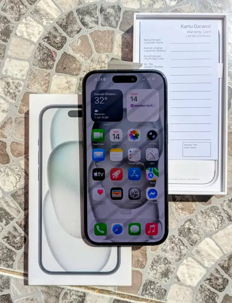 iPhone 15 Basic