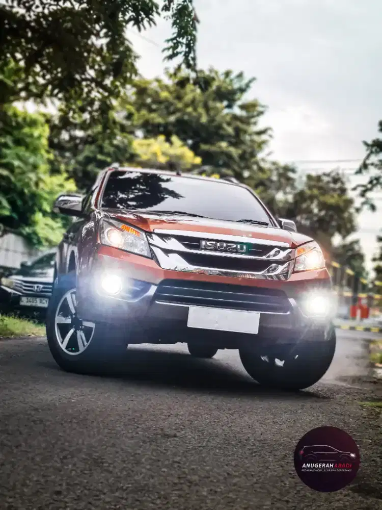 Isuzu MU-X matik diesel 2014 full original istimewa DP 30 jt