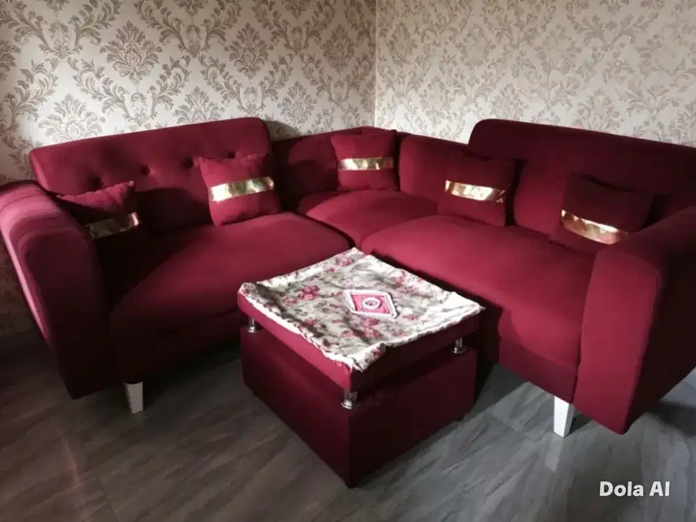 Sofa second pemakaian baru 3 bulan bisa nego dikit