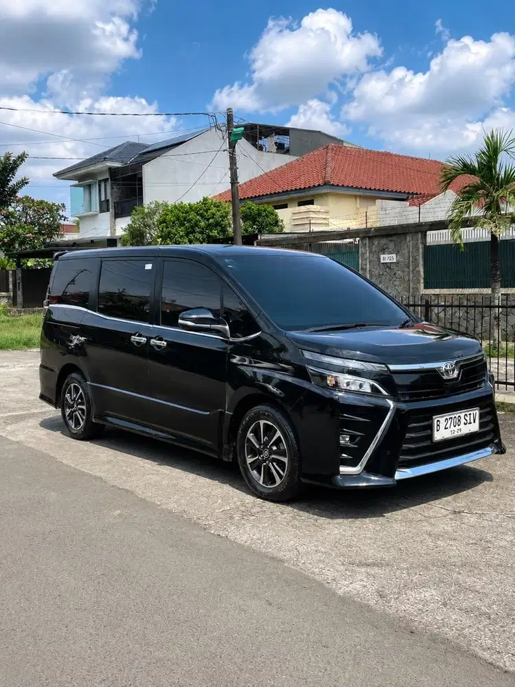 Toyota Voxy 2019 Bensin