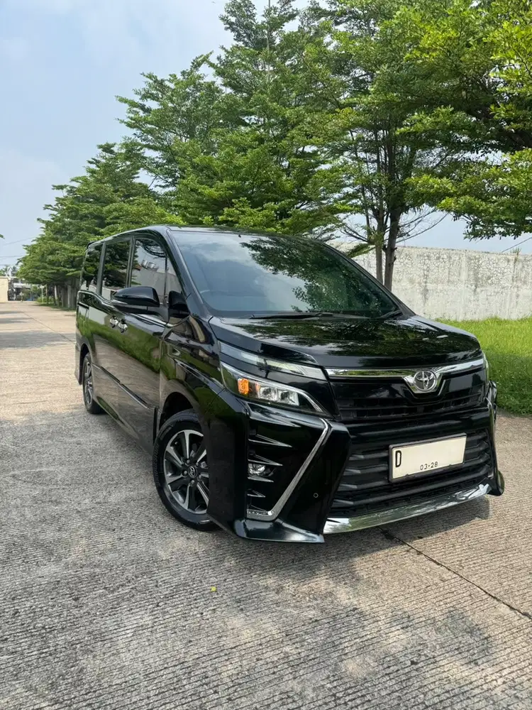 Toyota Voxy 2017 Bensin
