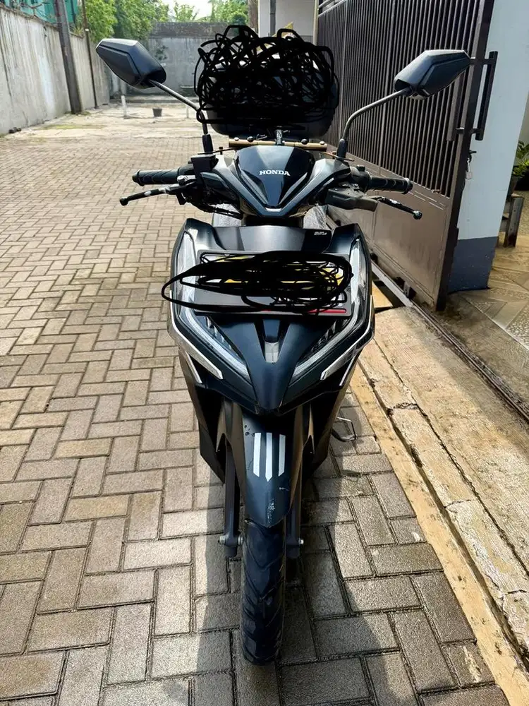 Honda Vario 150cc warna hitam