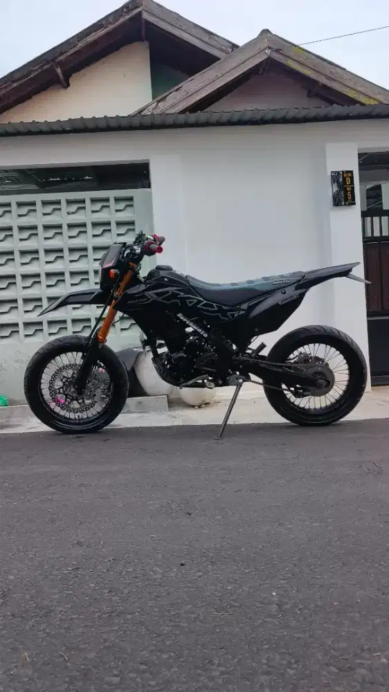 Klx Supermoto SE Type Tertinggi