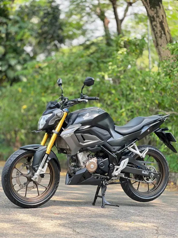 HONDA NEW CB150R HITAM 2022 KM RENDAH PAJAK HIDUP SIAP GASPOL