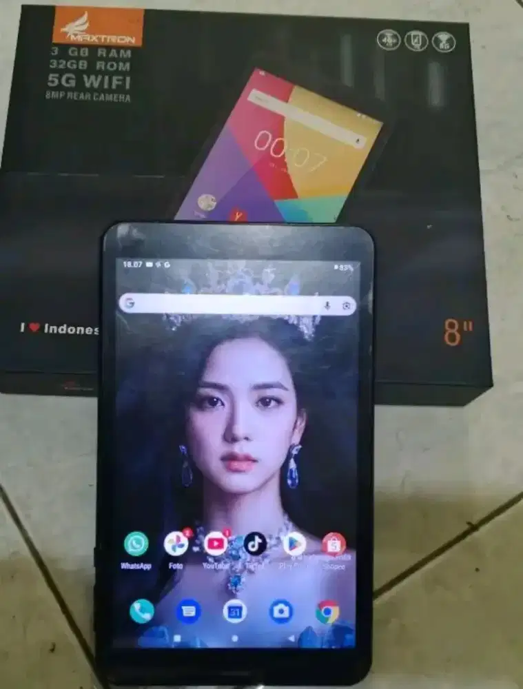 Tablet Maxtron 8 Inch WIFI ONLY