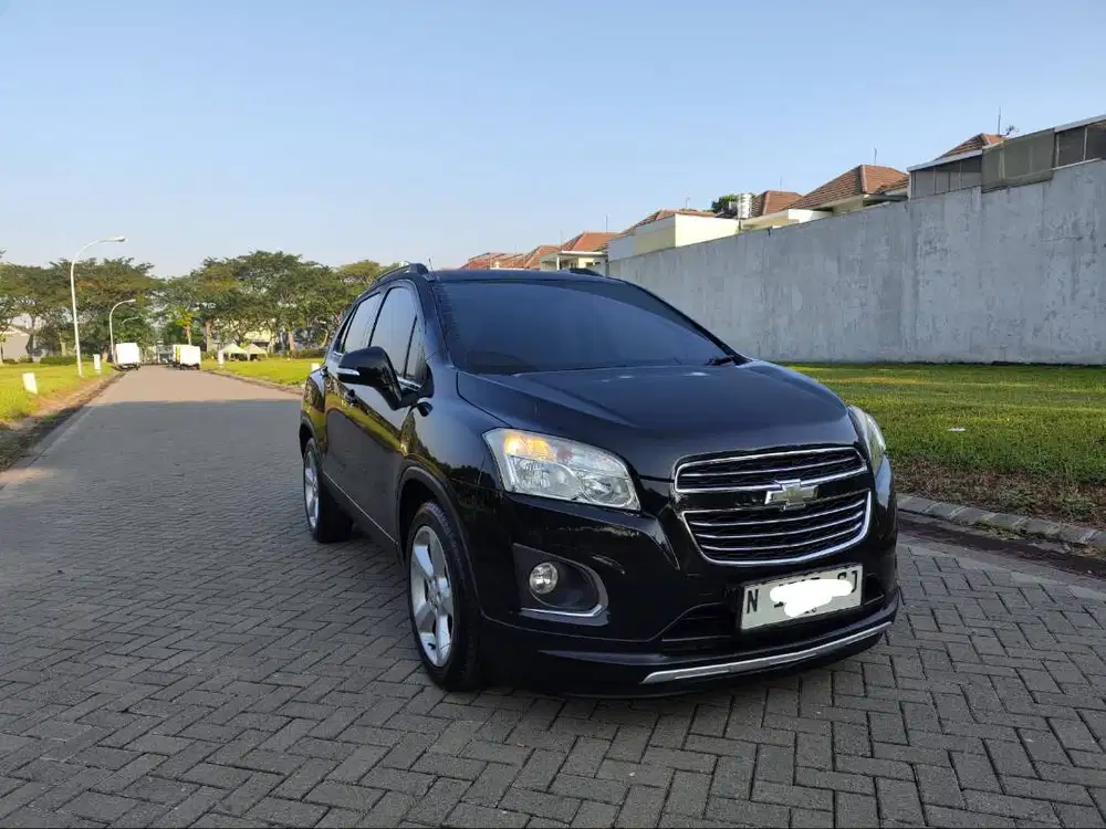 Chevrolet trax 2016 1.5 LTZ TURBO AT HITAM
