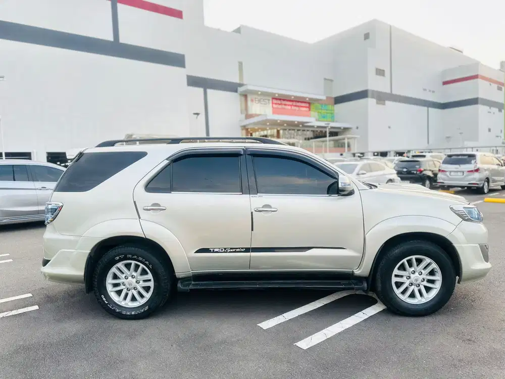 Toyota Fortuner 2006 Bensin