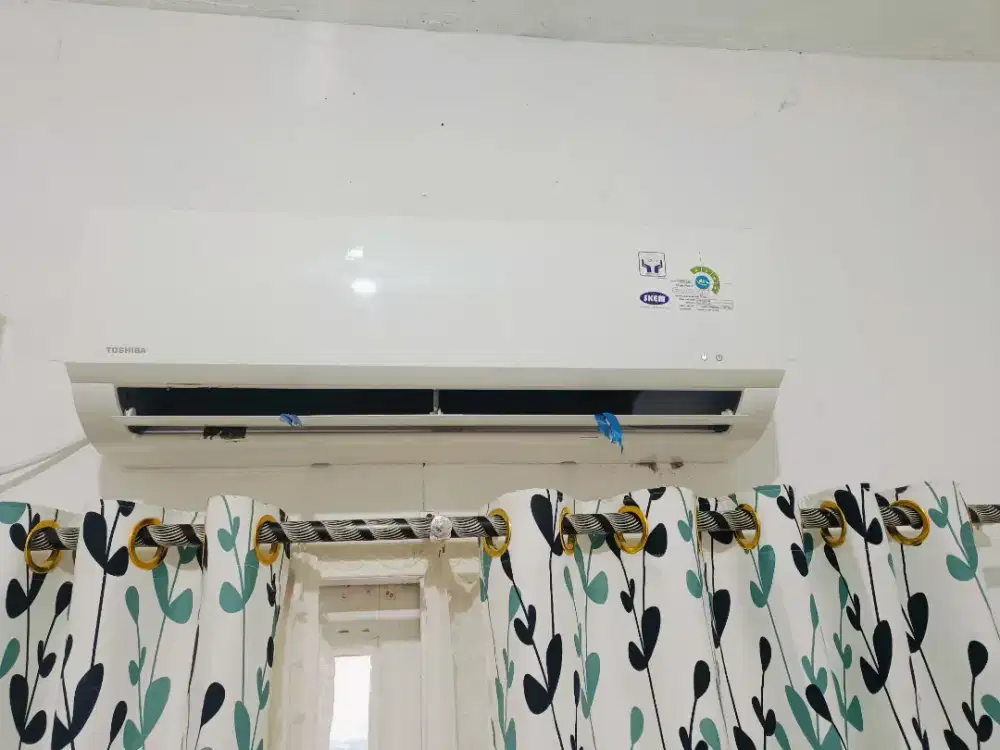 Ac toshiba 3/4 pk msih bagus