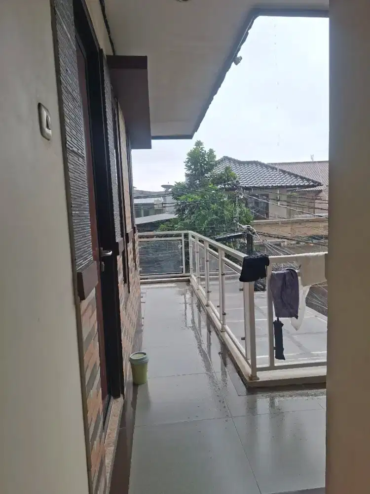KOST KHUSUS PUTRI J86