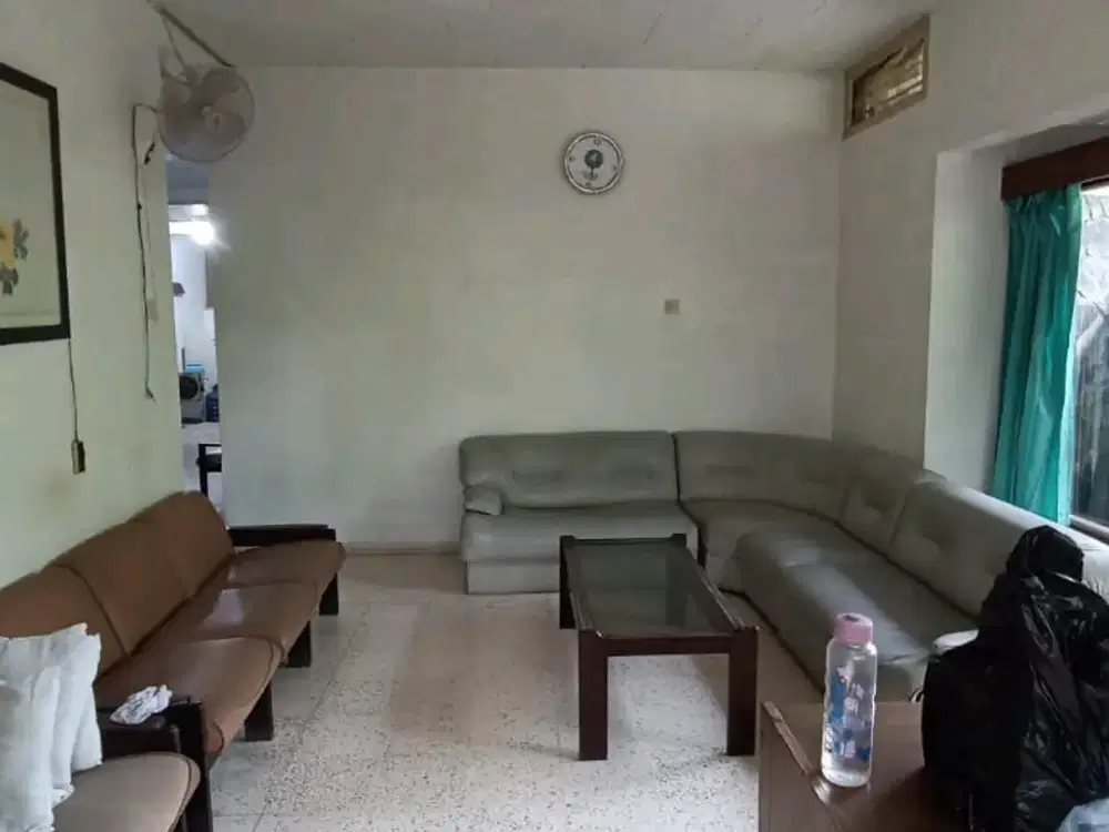 EDD.A017 Rumah Ngagel Tama area Tengah Kota Surabaya Siap Huni