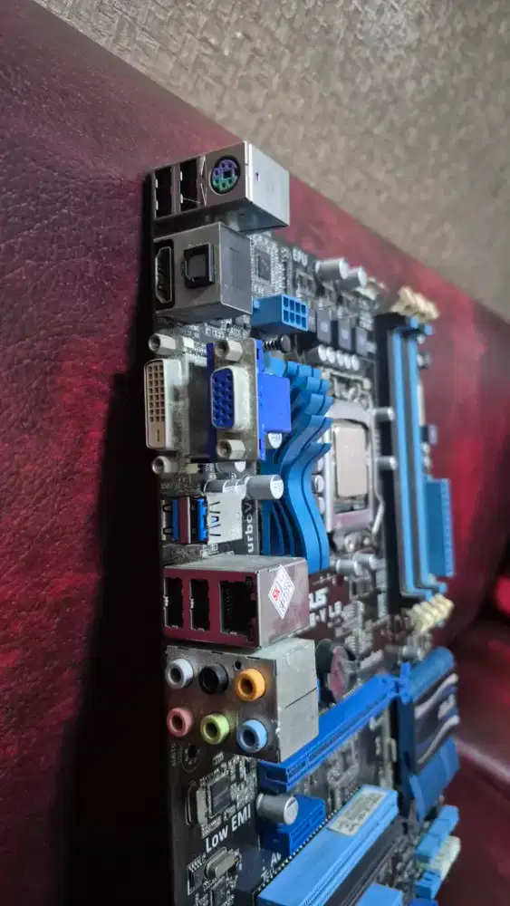 Mobo gaming ASUS seri Z + PROS INTEL CORE I5 2600K