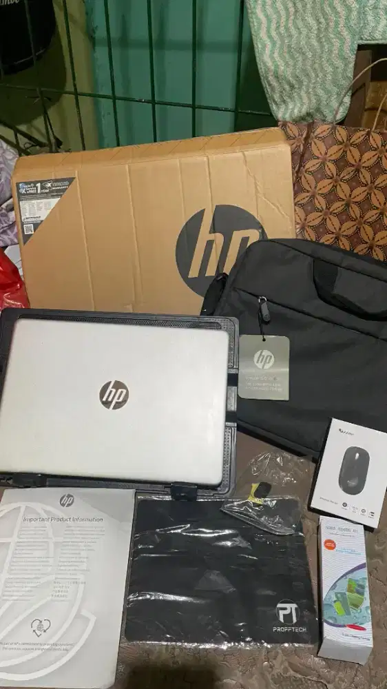 HP 14s-dq 3109 TU
8/256 N4500