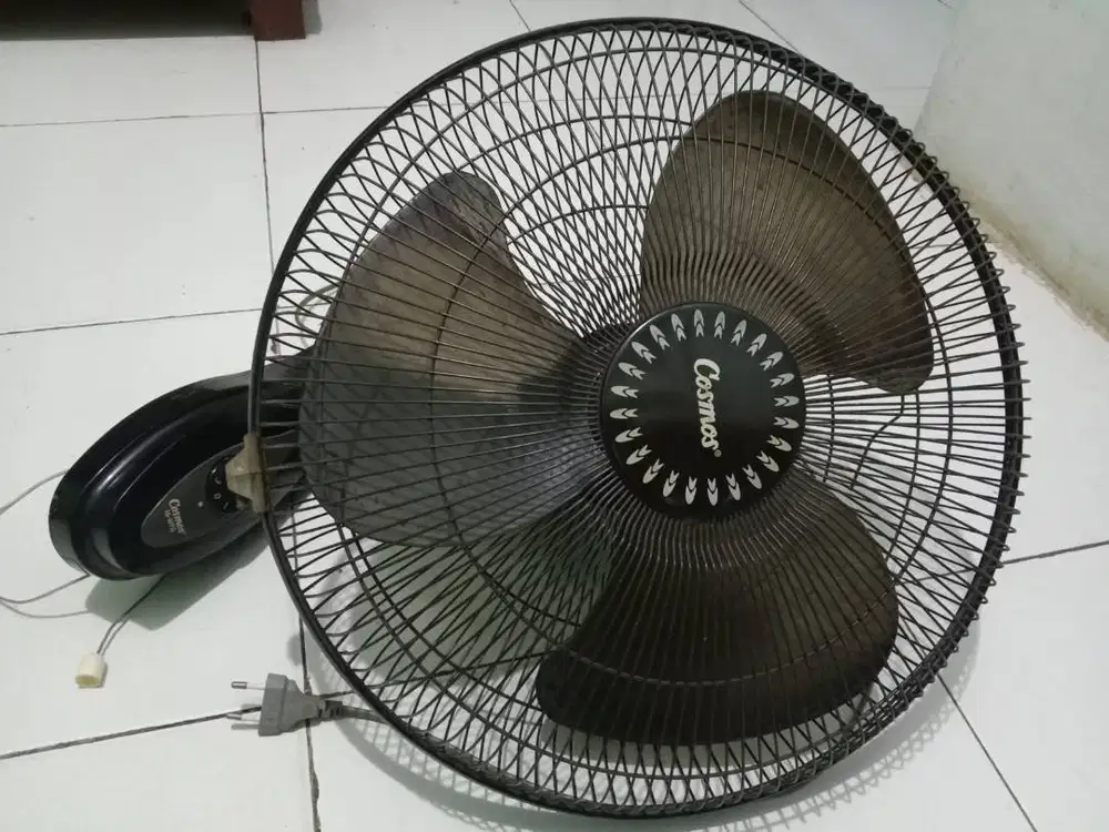 Kipas Dinding Cosmos