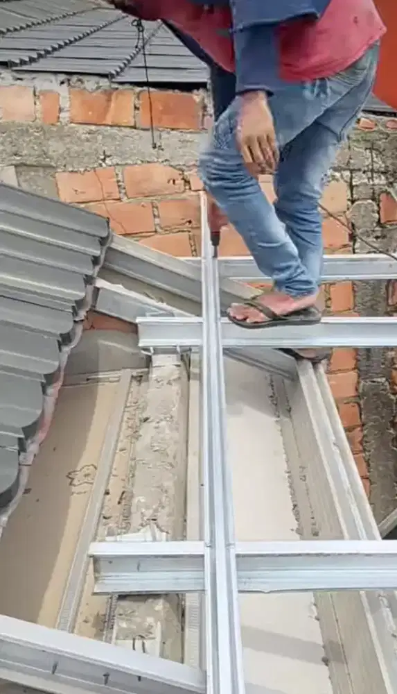 jasa renovasi atap rmh bocor.plafon dan lain2