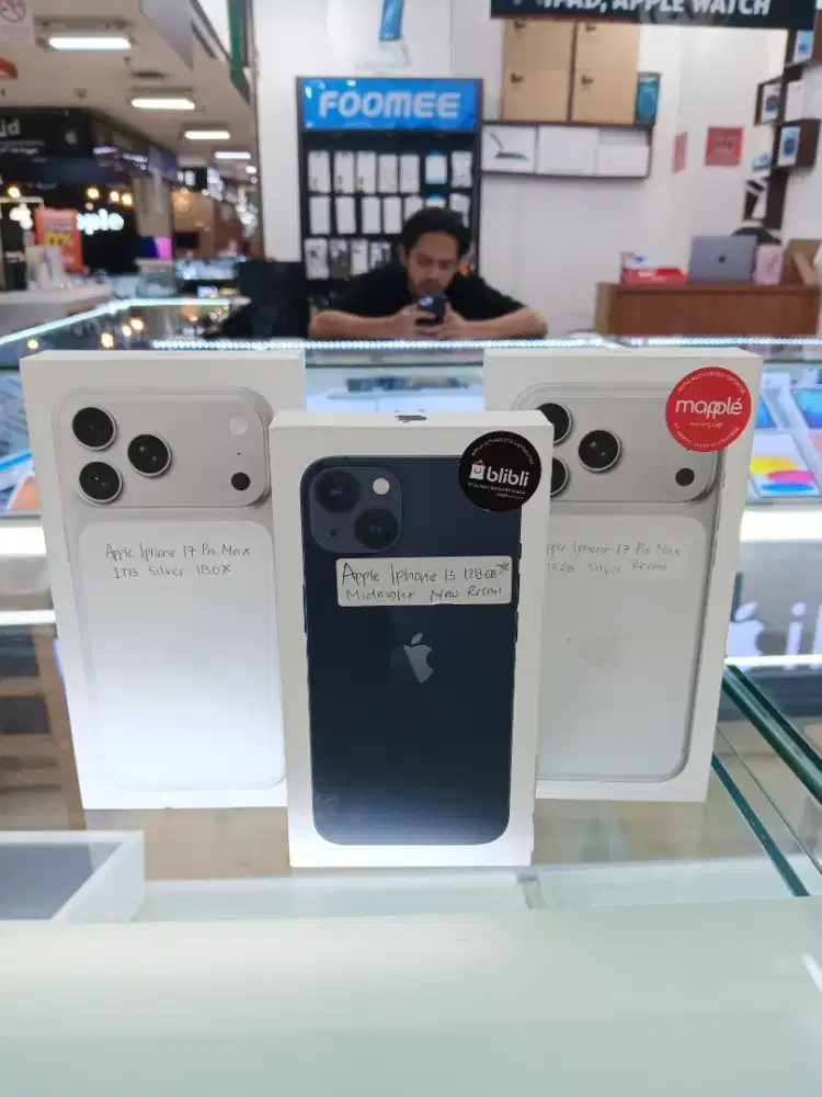 Kredit cepat dan mudah iPhone 17 Promax 256GB silver Resmi.