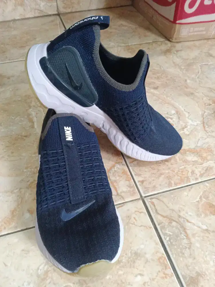 Sepatu Nike size 36