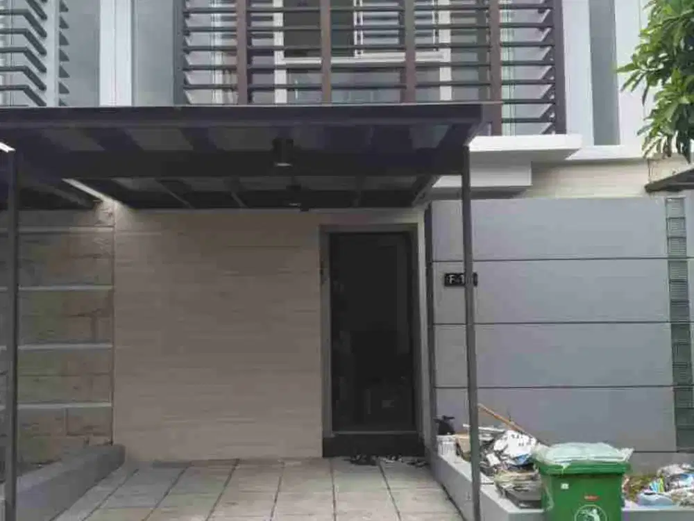 Disewakan Rumah Graha Natura Surabaya Barat Semi Furnished dekat Gwalk Citraland